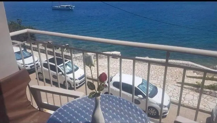 Ξενοδοχείο με διαμερίσματα Poseidon Apartments Αγία Ευφημία