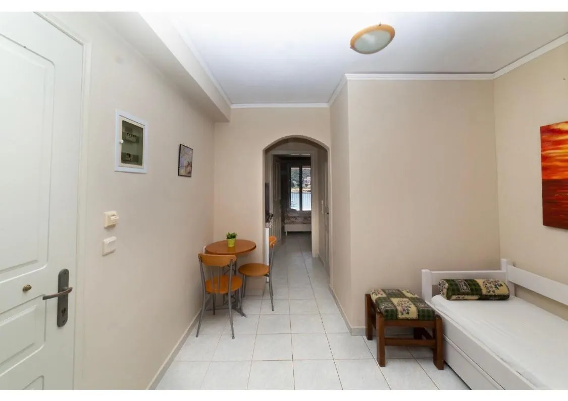Poseidon Apartments Agia Efimia